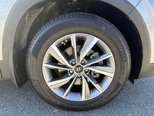 Used 2019 Hyundai Santa Fe SEL image 12