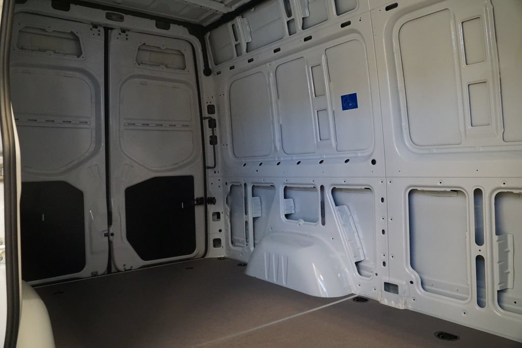 New 2025 Mercedes-Benz Sprinter 2500 image 9