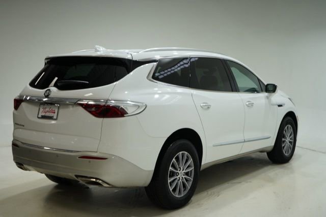 Used 2024 Buick Enclave Premium image 8