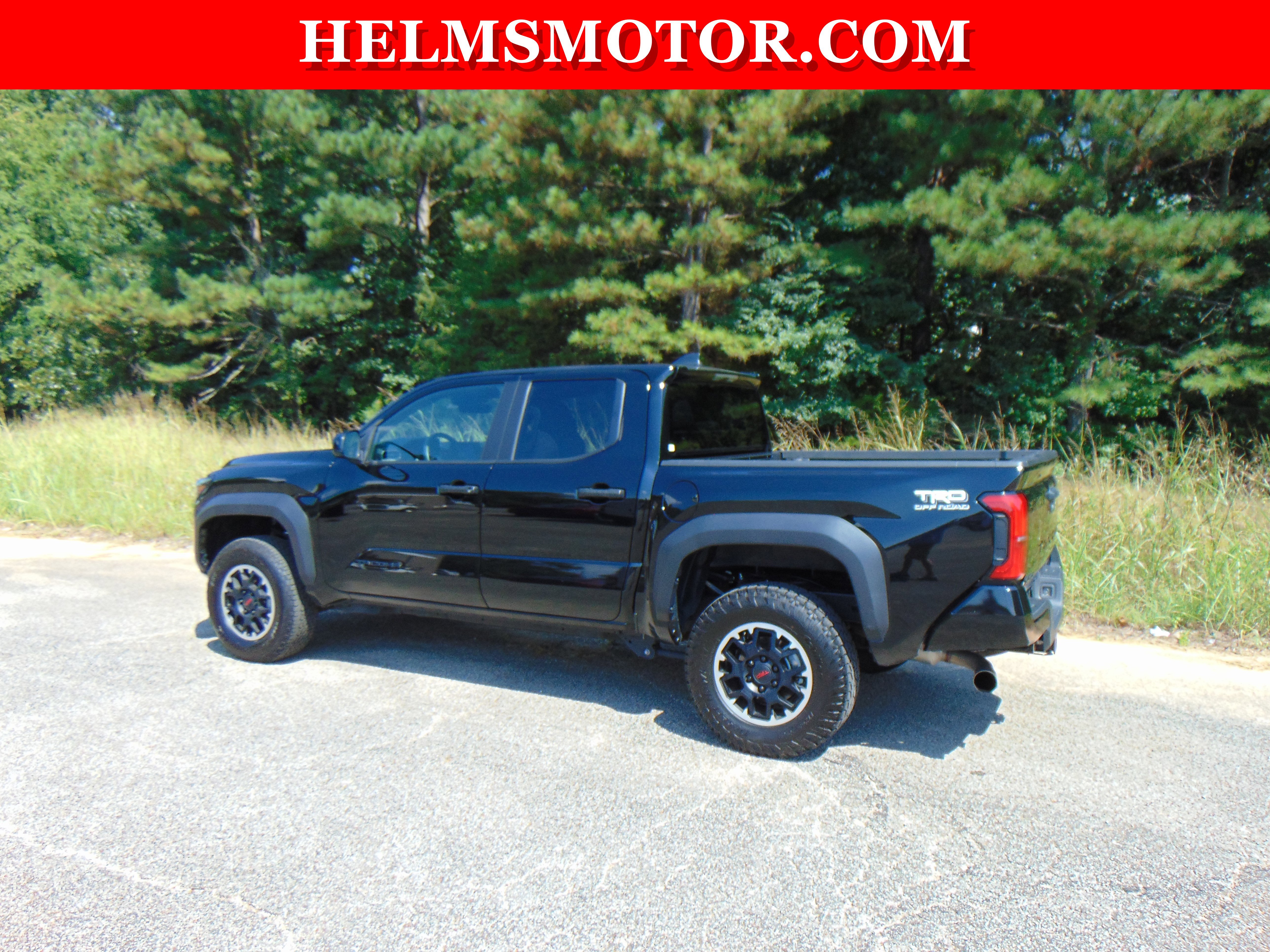 Used 2024 Toyota Tacoma TRD Off-Road image 6
