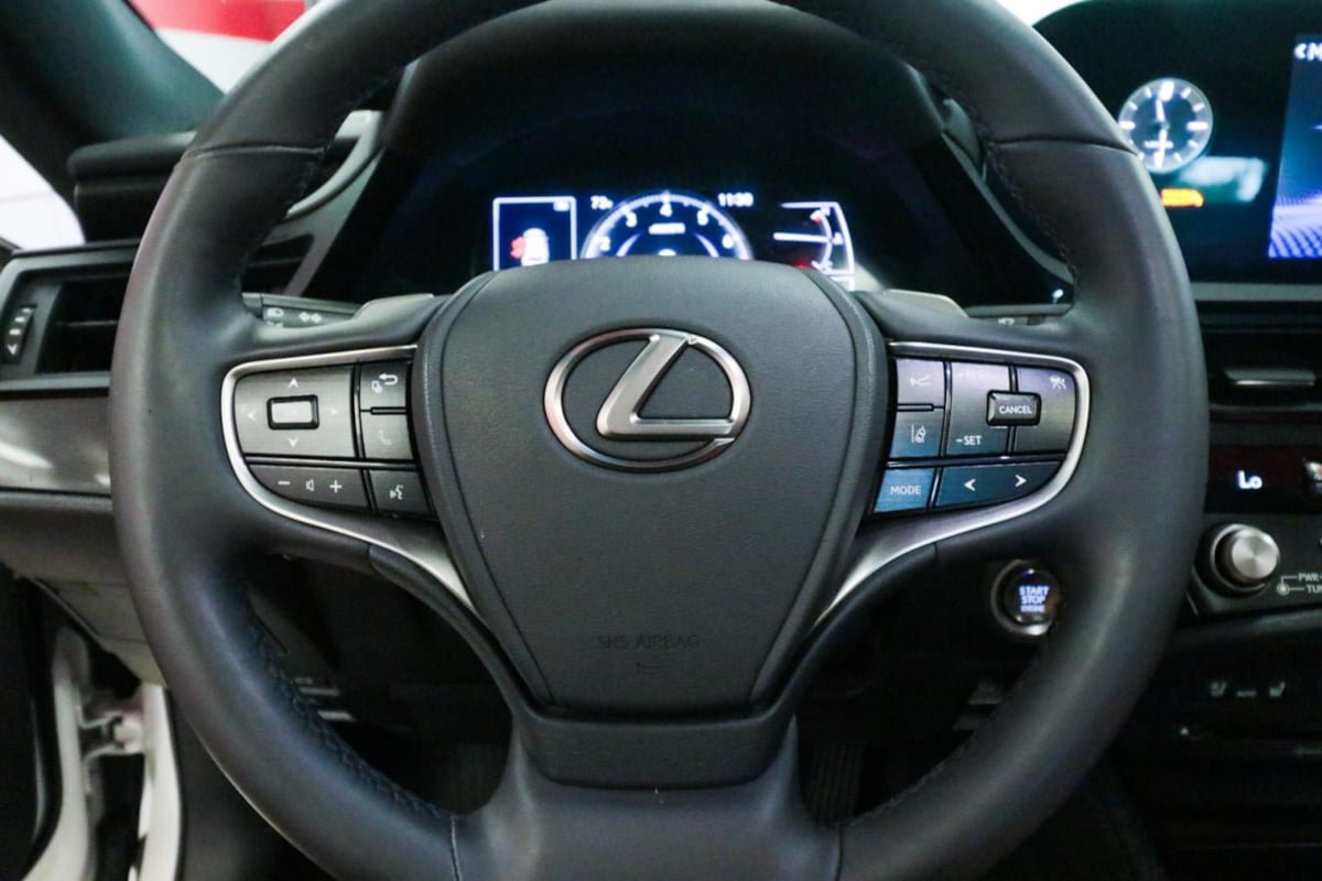 Used 2022 Lexus ES 350 w/ Premium Package FWD image 17