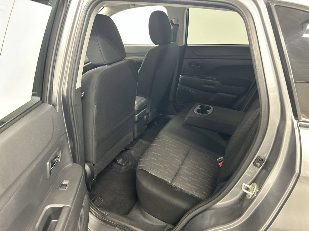 Used 2023 Mitsubishi Outlander Sport ES AWD/4WD image 19