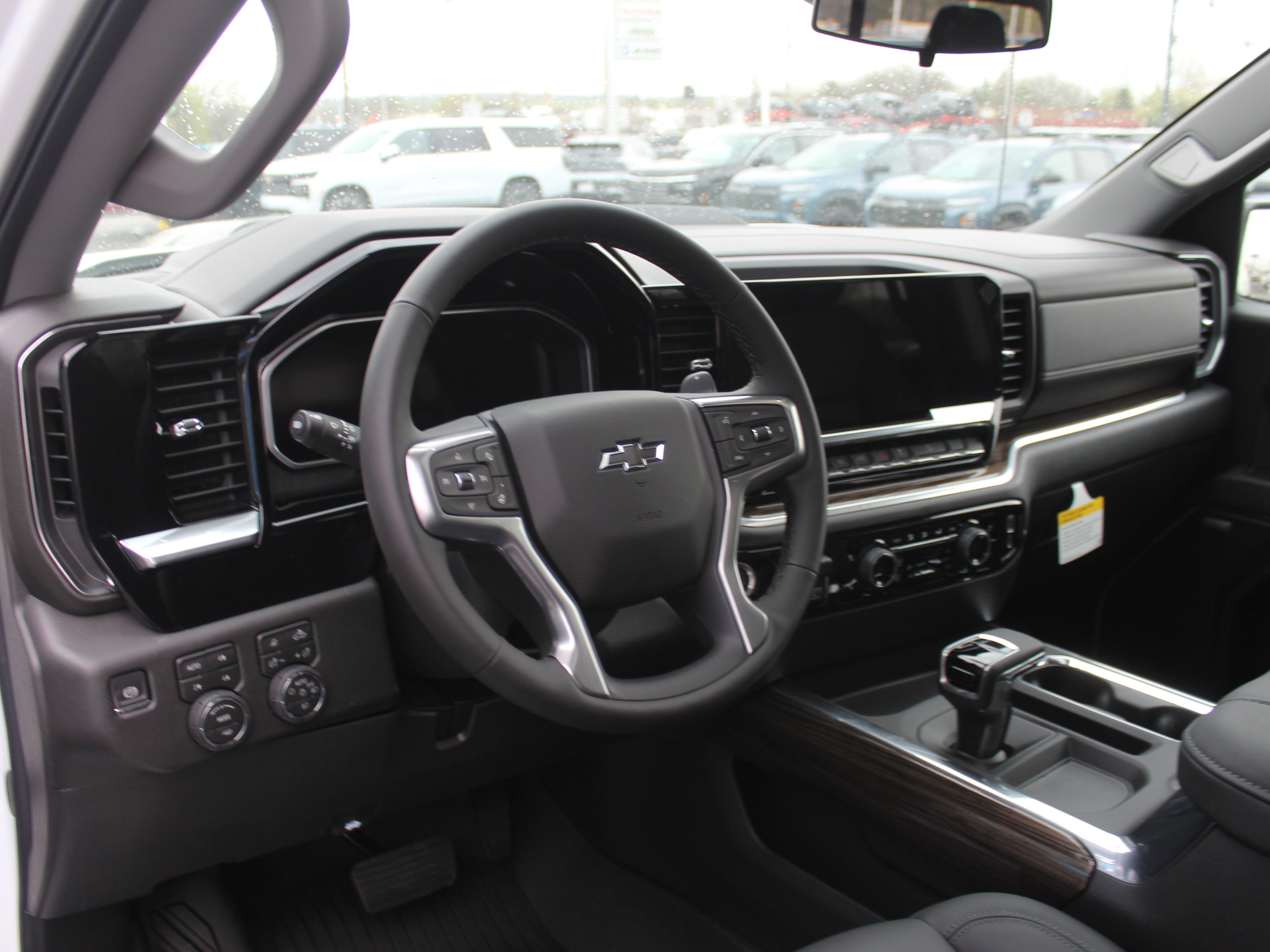 New 2026 Chevrolet Silverado 1500 LT Trail Boss w/ LT Trail Boss Premium Package AWD/4WD image 11