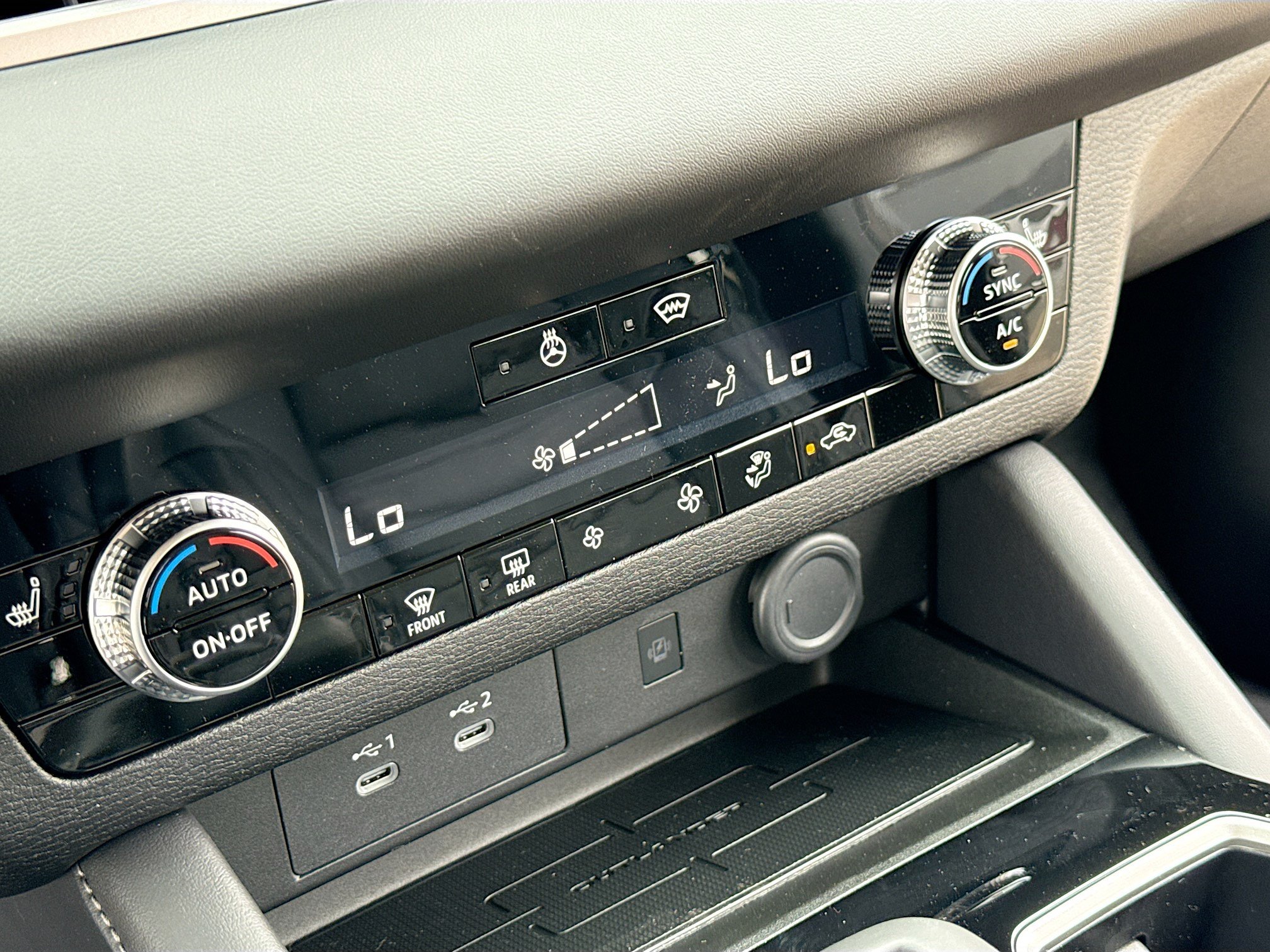 New 2026 Mitsubishi Outlander SE AWD/4WD image 11