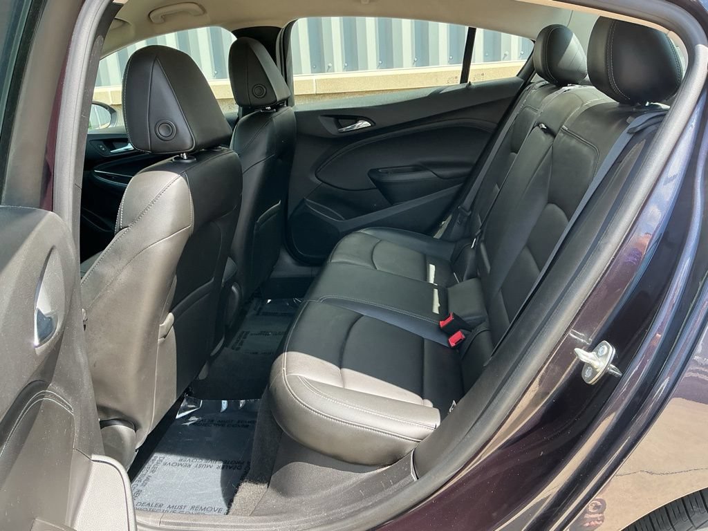 Used 2016 Chevrolet Cruze Premier FWD image 16