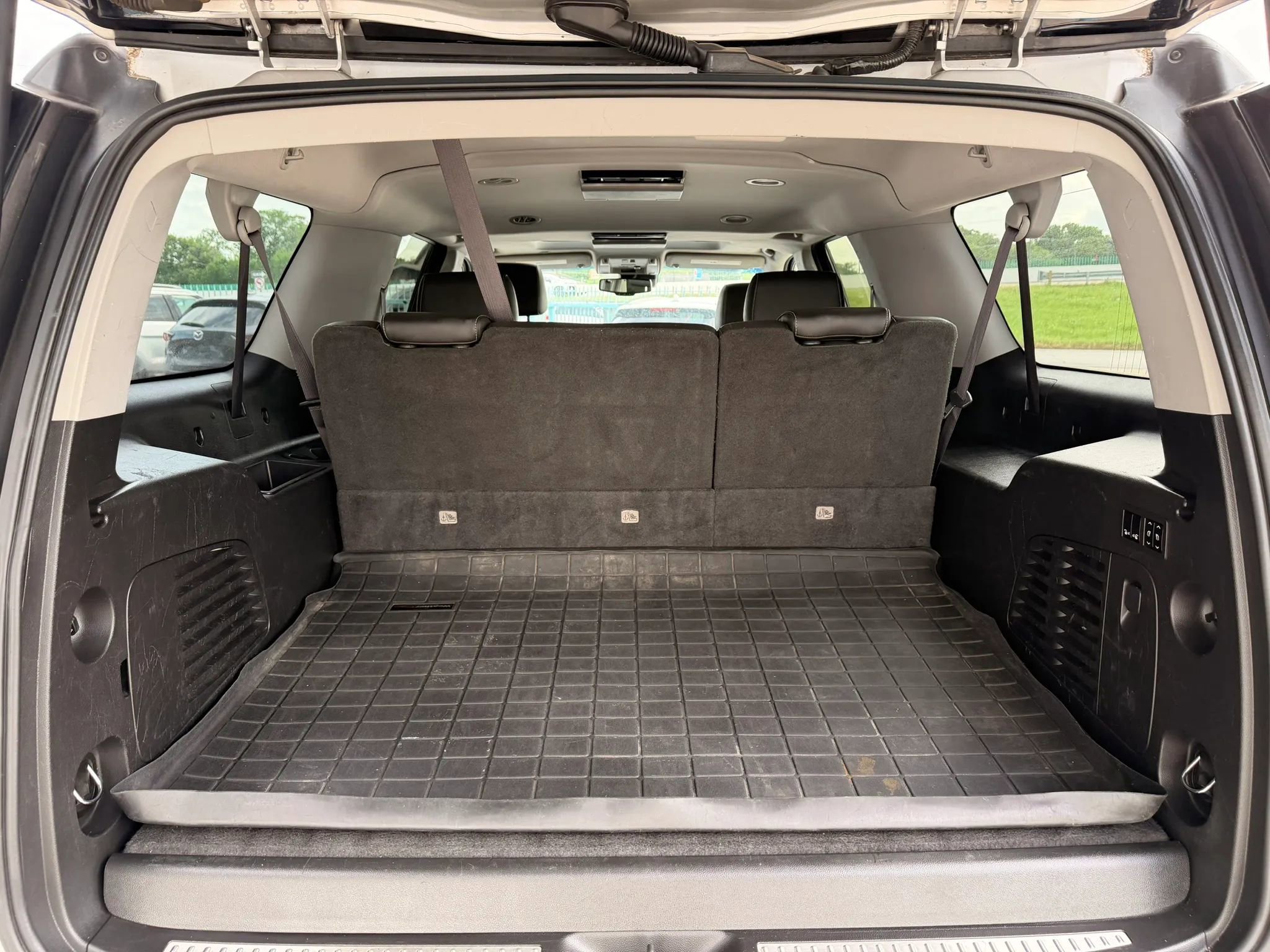 Used 2016 GMC Yukon XL SLT w/ Open Road Package image 13