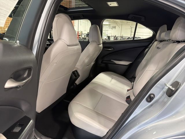 Used 2023 Lexus UX 250h AWD w/ Accessory Package (Z2) image 28