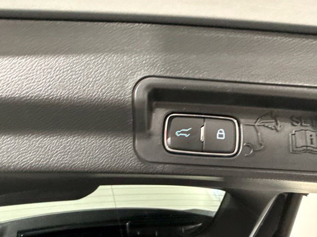 Used 2023 Ford Explorer Limited w/ Limited Technology Package RWD image 11