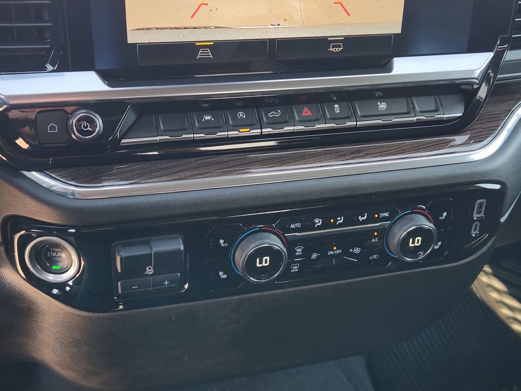 Used 2023 Chevrolet Silverado 1500 LT image 25