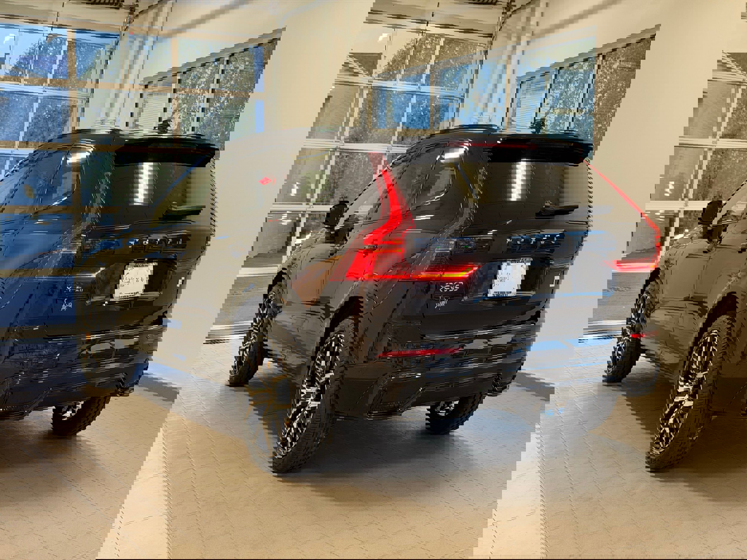 New 2026 Volvo XC60 T8 Polestar image 10