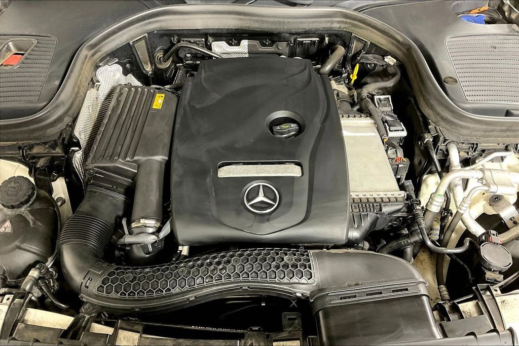 Used 2018 Mercedes-Benz GLC 300 4MATIC image 9