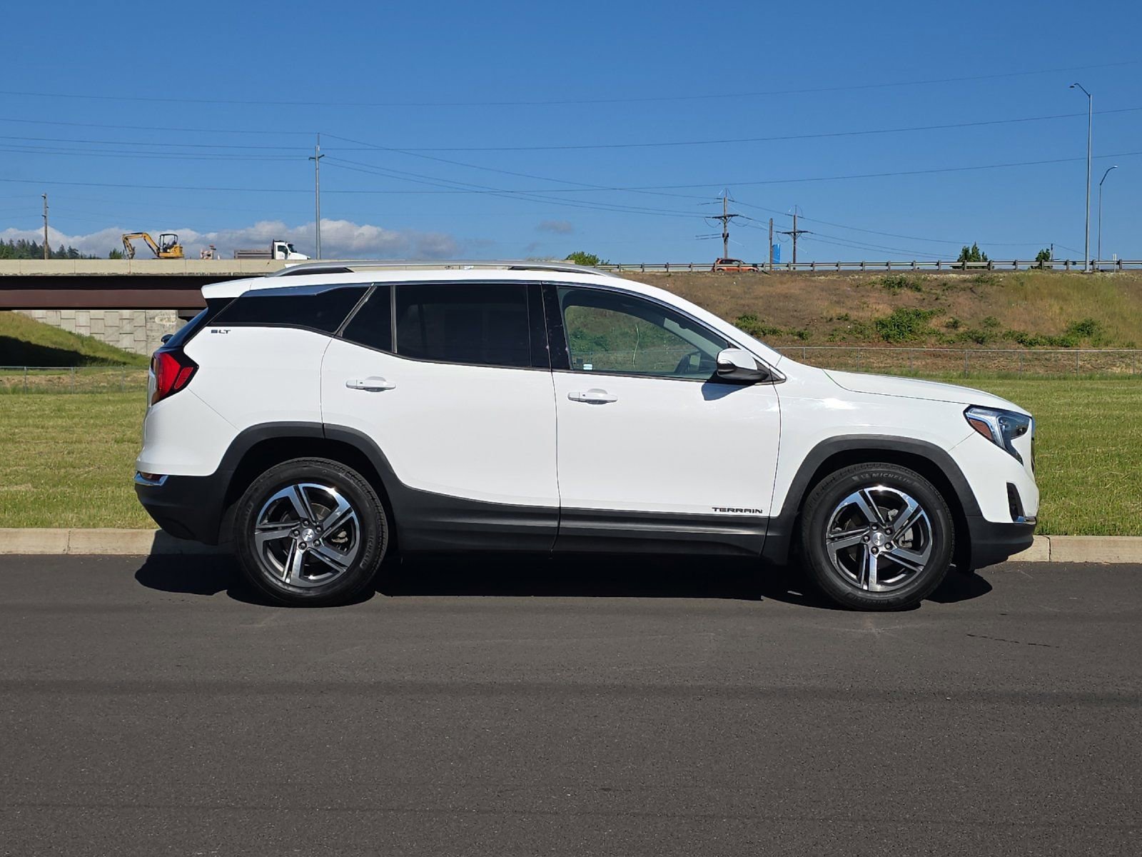 Used 2020 GMC Terrain SLT AWD/4WD image 2