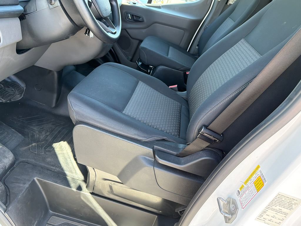 Used 2024 Ford Transit 250 Low Roof w/ Exterior Upgrade Package image 9
