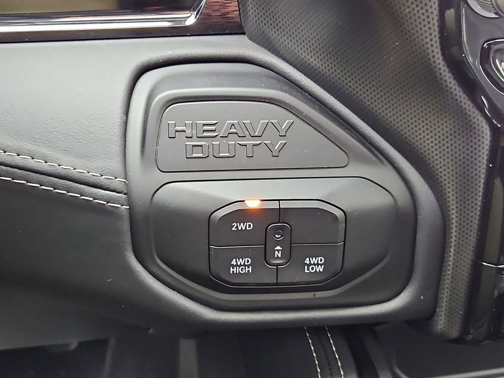 New 2026 RAM 2500 Limited AWD/4WD image 30