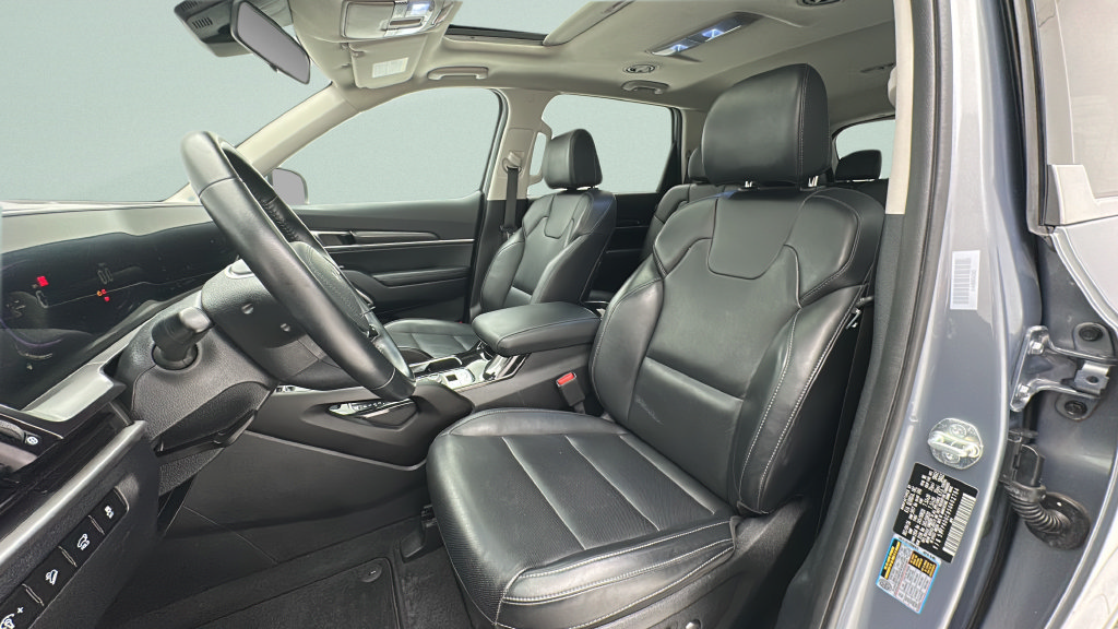 Used 2025 Kia Telluride S AWD/4WD image 15