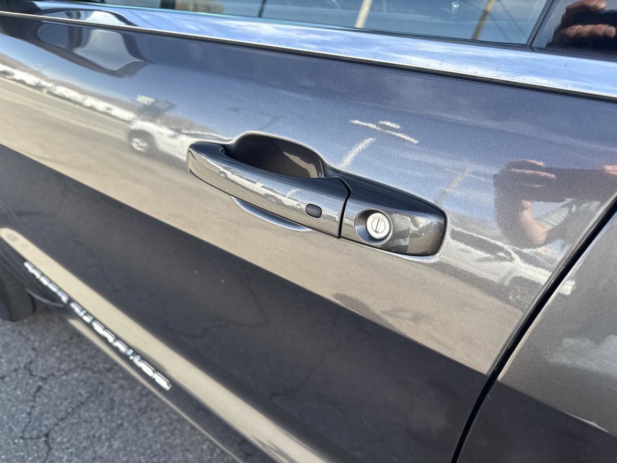 Used 2015 Jeep Grand Cherokee SRT w/ Trailer Tow Group IV image 9