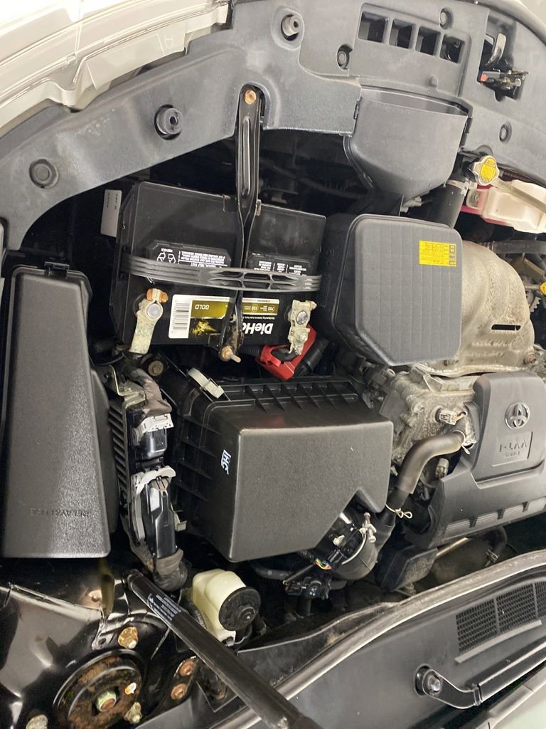 Used 2012 Toyota Camry LE FWD image 34