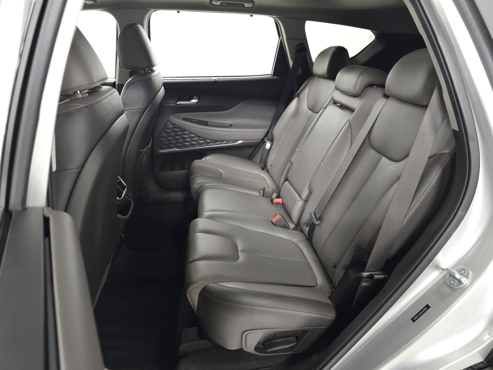 Used 2020 Hyundai Santa Fe Limited w/ Cargo Package image 34