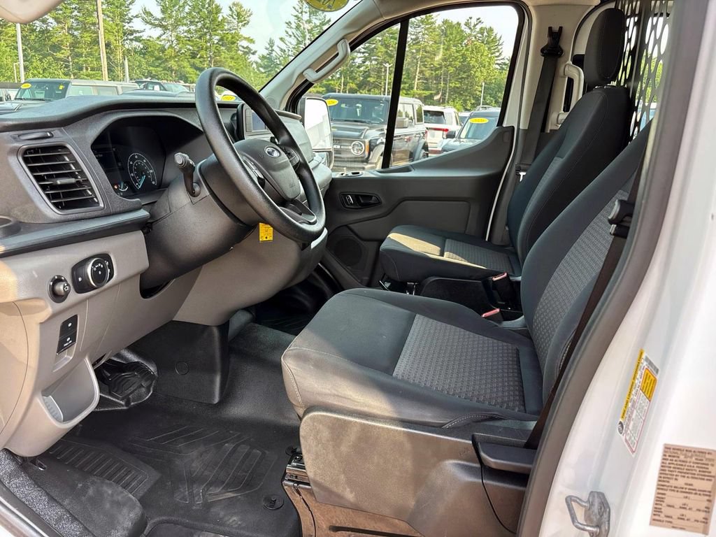 Used 2025 Ford Transit 250 Low Roof w/ Exterior Upgrade Package RWD image 9
