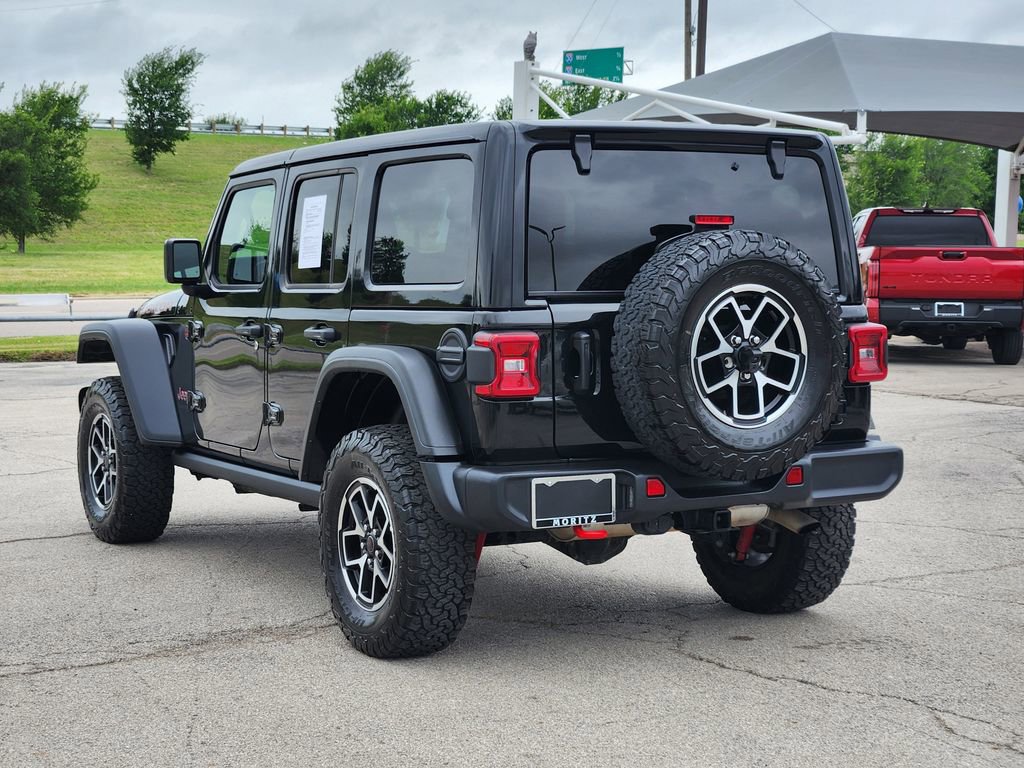 Used 2025 Jeep Wrangler Unlimited Rubicon AWD/4WD image 7