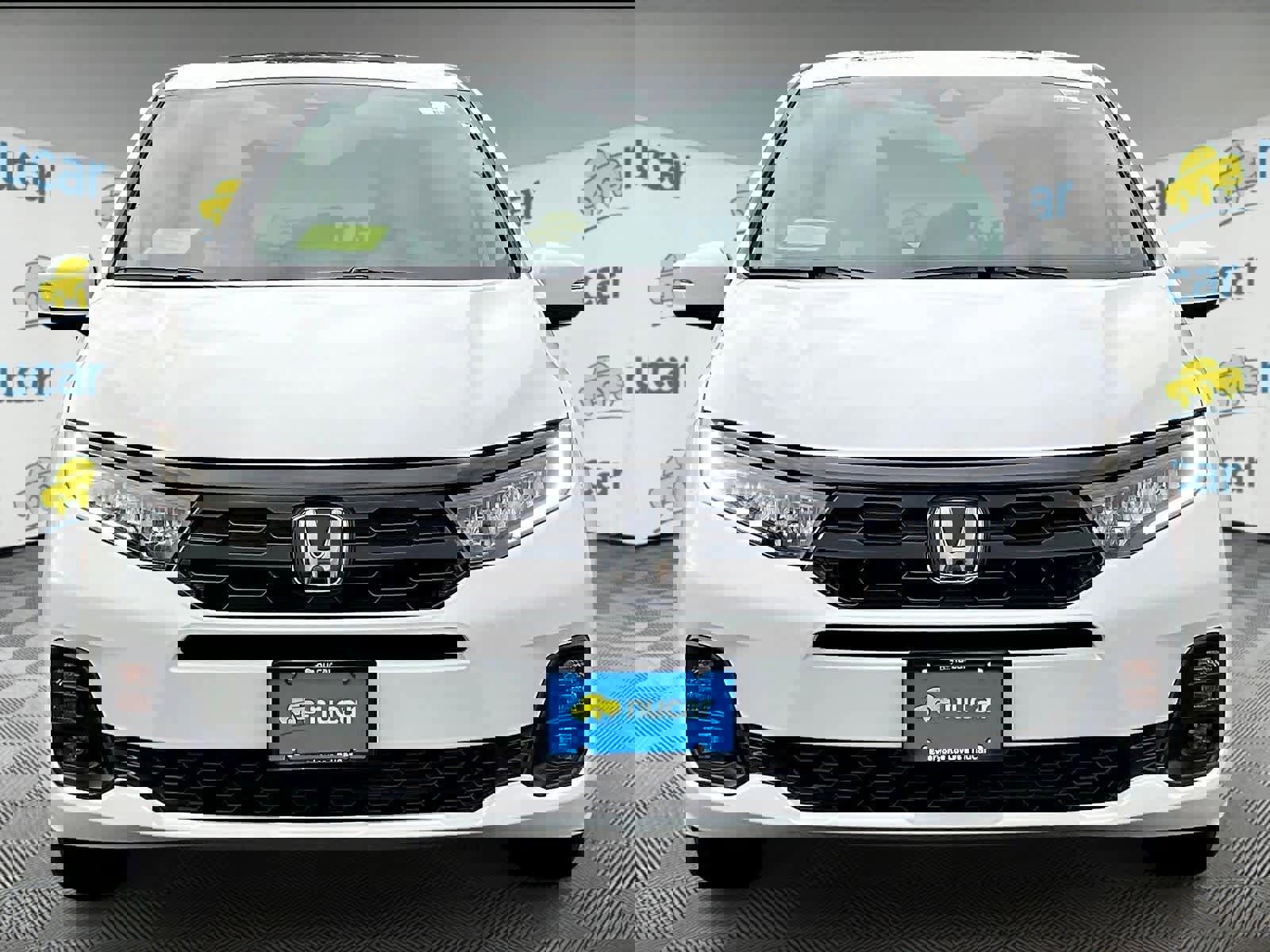 New 2026 Honda Odyssey Touring image 3