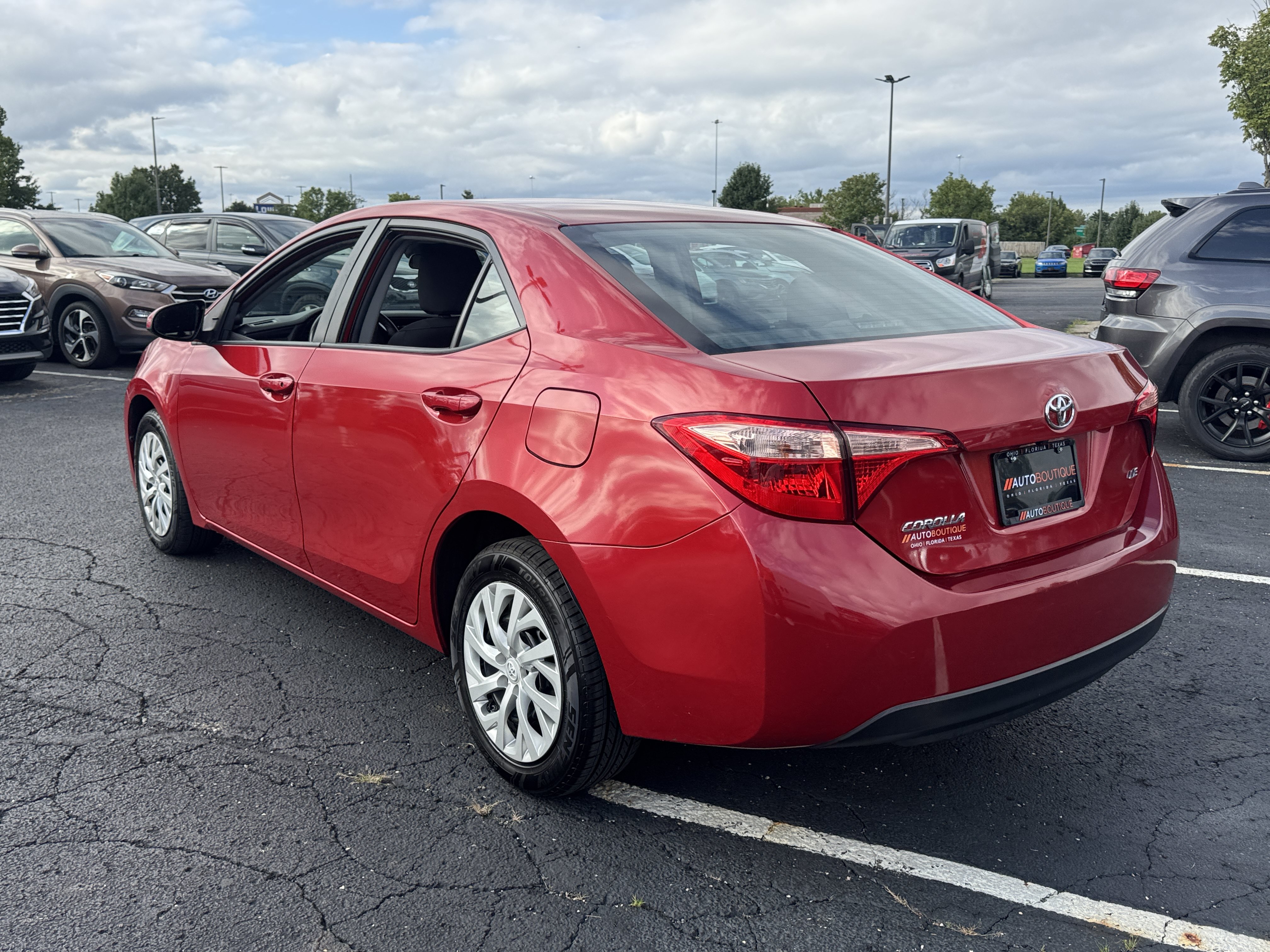 Used 2019 Toyota Corolla LE FWD image 10