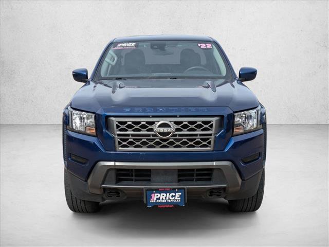 Used 2022 Nissan Frontier SV image 2