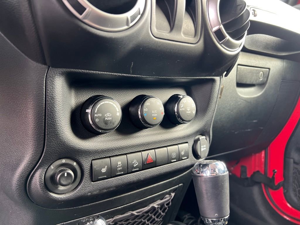 Used 2016 Jeep Wrangler Rubicon image 20