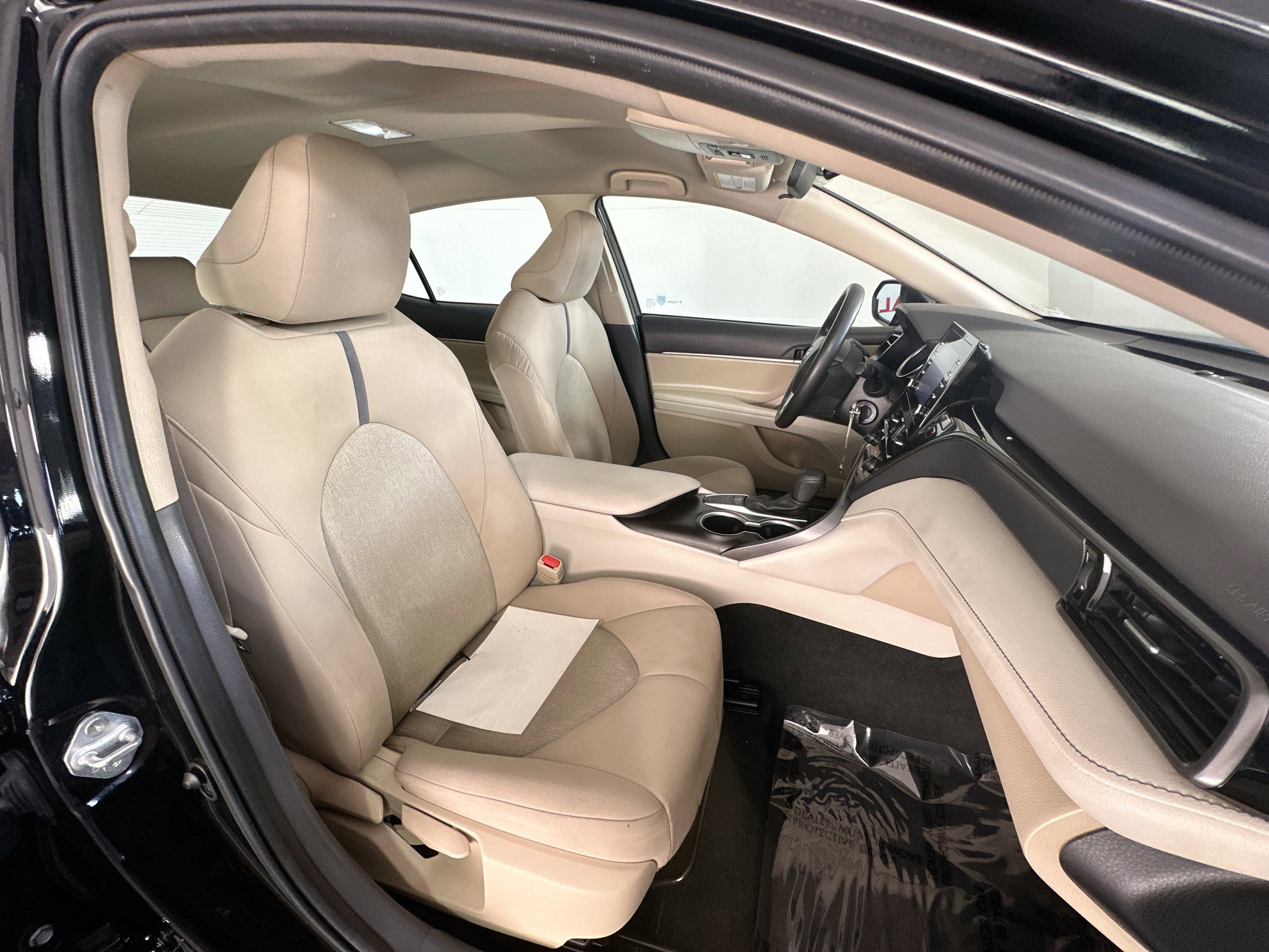 Used 2024 Toyota Camry LE image 27