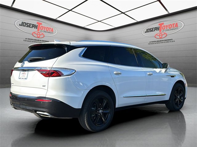 Used 2023 Buick Enclave Essence w/ Experience Buick Package image 4