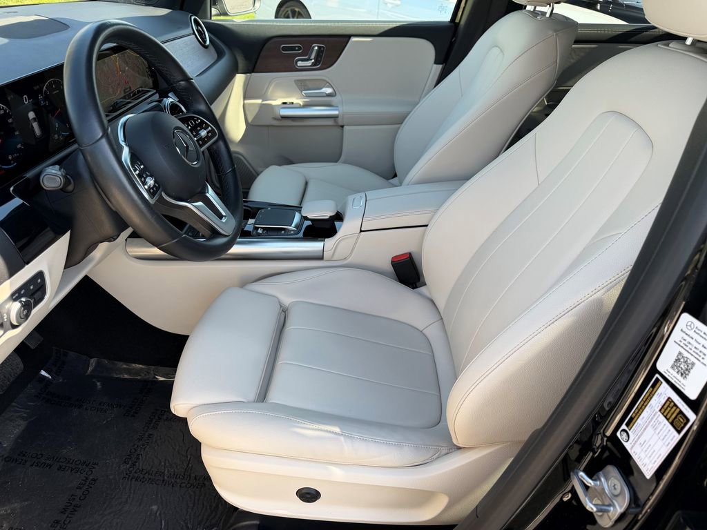 Used 2023 Mercedes-Benz GLA 250 4MATIC image 23