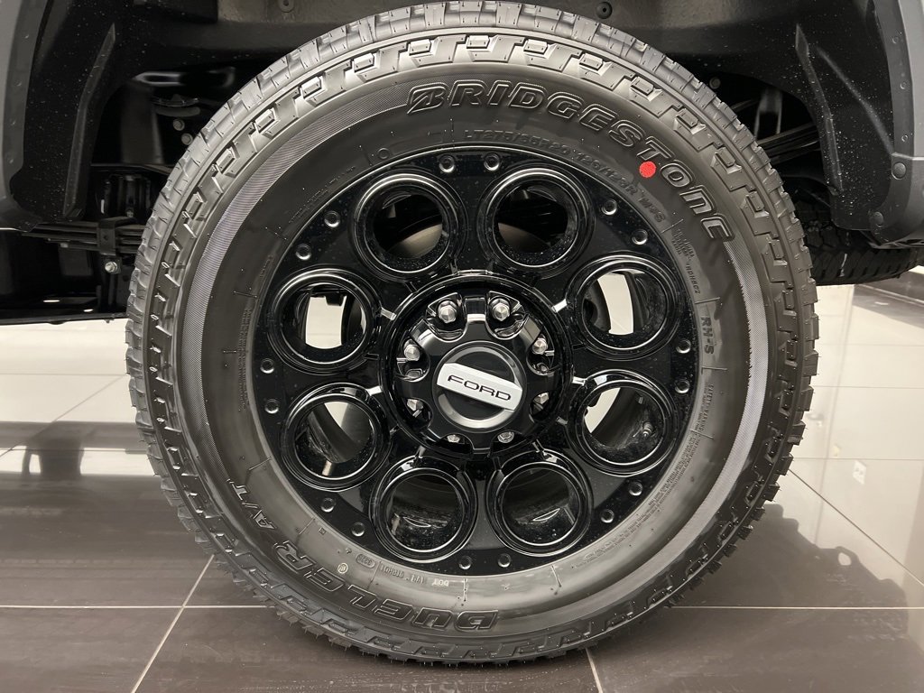 New 2026 Ford F350 Lariat w/ Black Appearance Package image 7