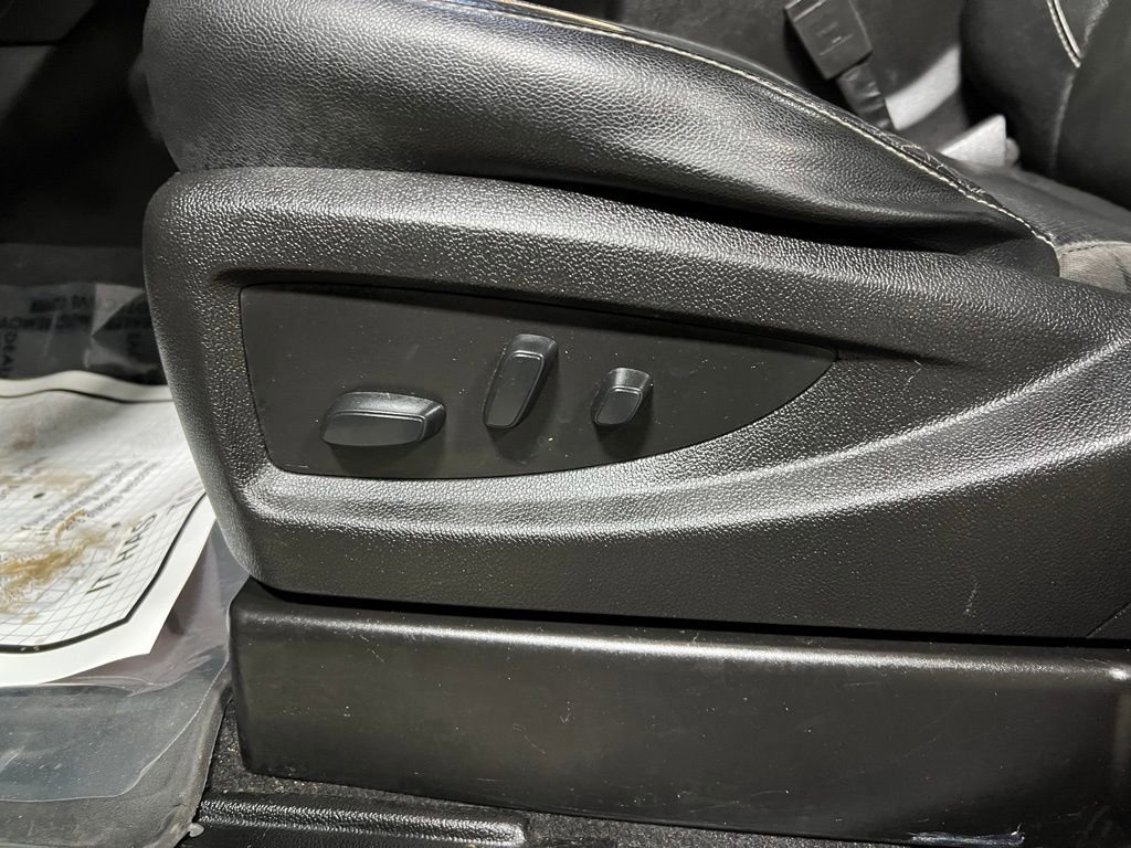 Used 2019 Chevrolet Silverado 2500 LTZ w/ LTZ Plus Package image 30