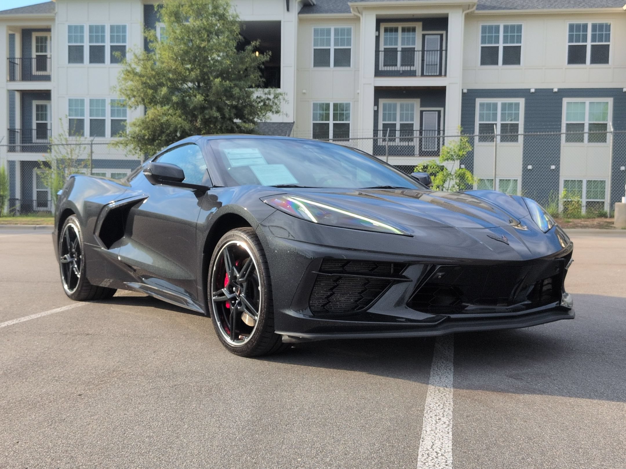 Used 2024 Chevrolet Corvette Stingray Preferred Cpe w/ Z51 Performance Package RWD image 1