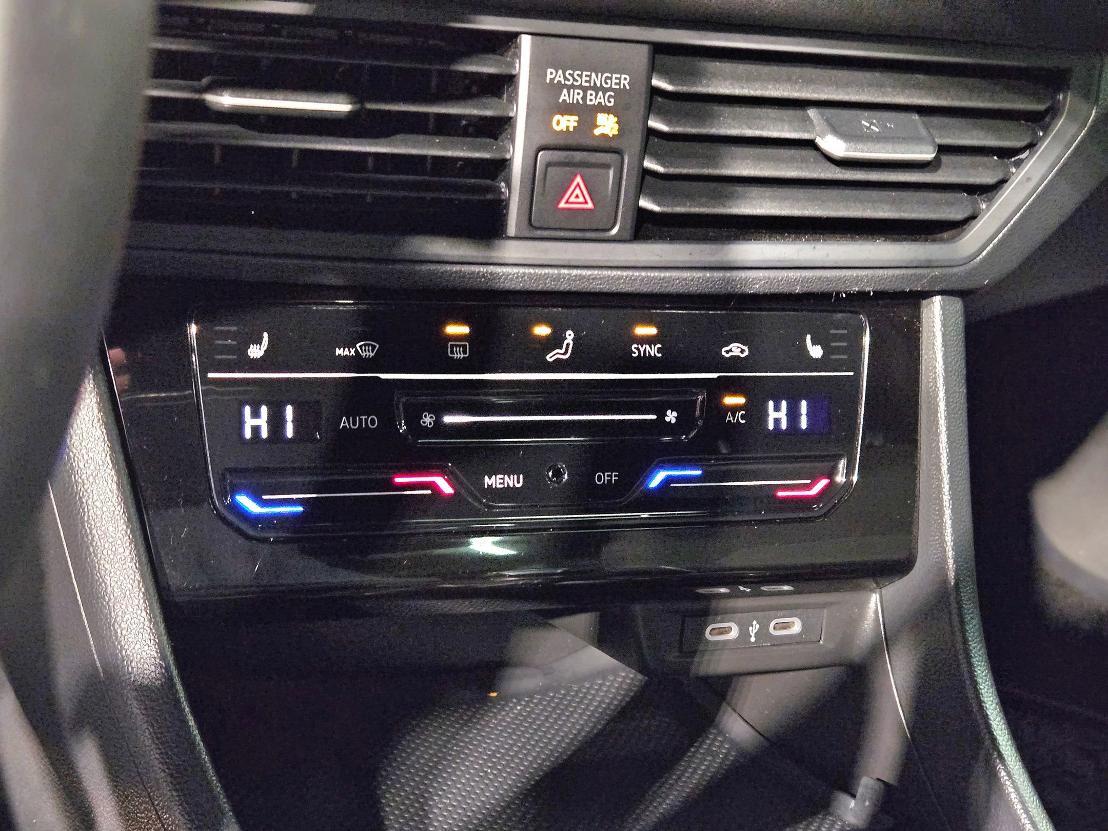 Used 2025 Volkswagen Jetta Sport image 31