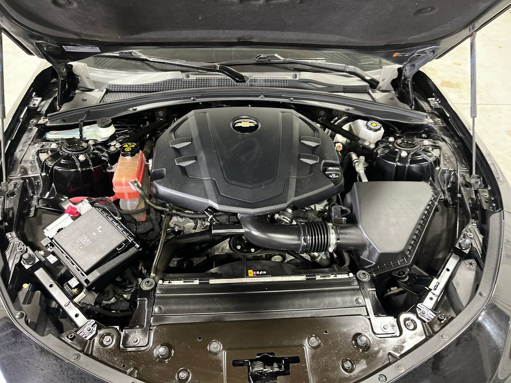 Used 2021 Chevrolet Camaro LT w/ RS Package image 29