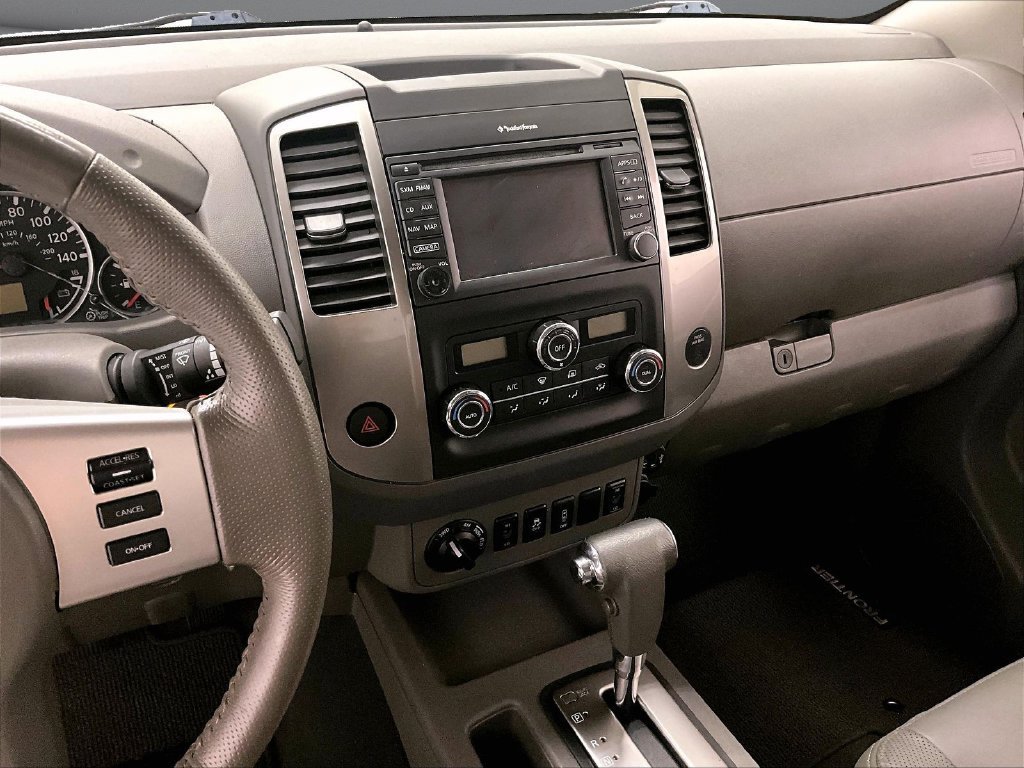 Used 2019 Nissan Frontier SL AWD/4WD image 10