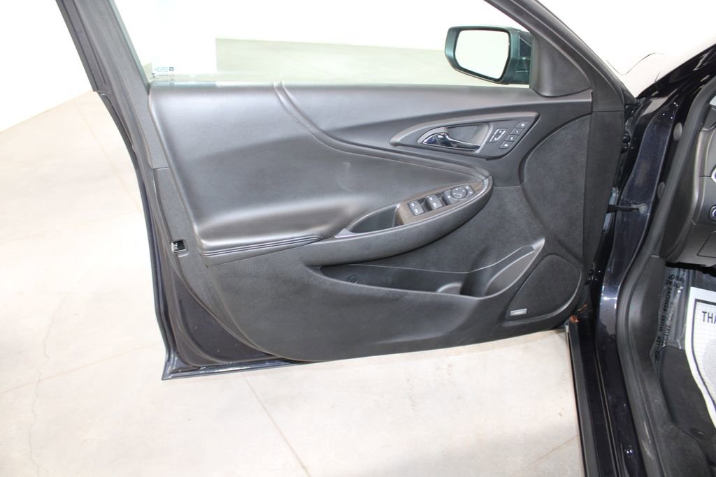 Used 2023 Chevrolet Malibu LT image 24