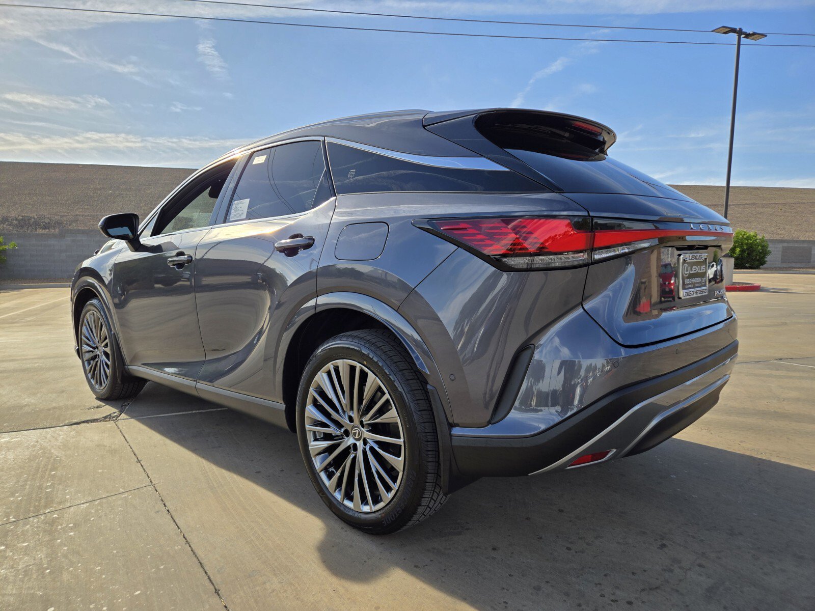 New 2026 Lexus RX 450h AWD image 4