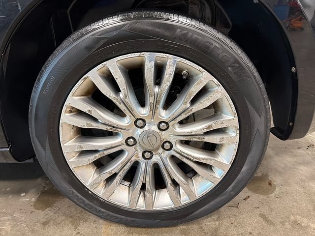 Used 2012 Chrysler 200 Limited FWD image 18