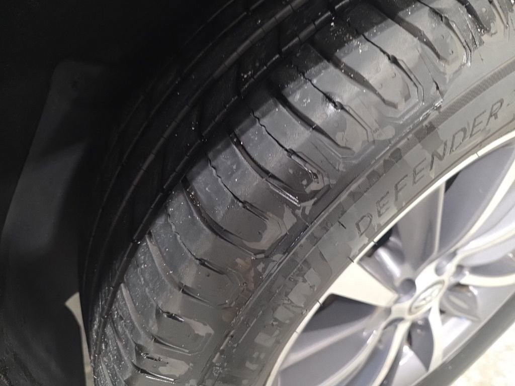 Used 2018 Toyota Highlander XLE w/ Carpet Mat Package (TMS) image 8