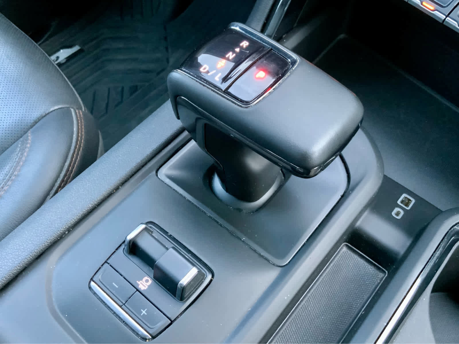 Used 2024 GMC Sierra 1500 AT4 w/ Technology Package image 53