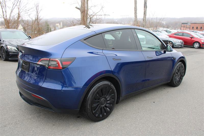 Used 2024 Tesla Model Y Long Range image 8