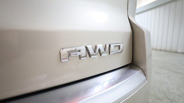 Used 2015 GMC Acadia SLE image 24