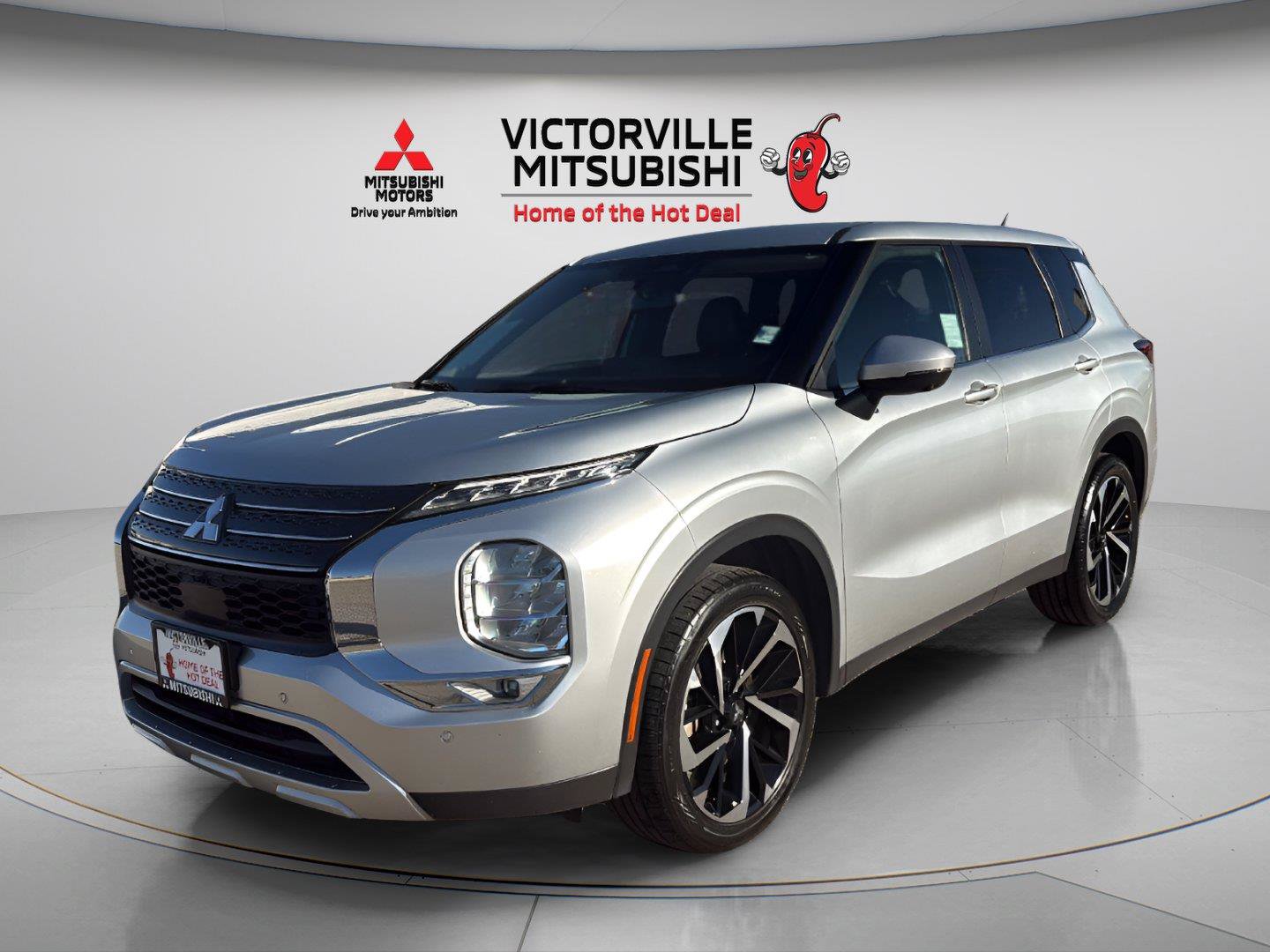 Used 2024 Mitsubishi Outlander SE FWD image 3
