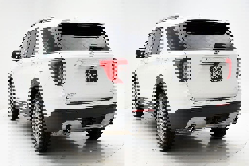 Used 2022 Ford Explorer Limited w/ Equipment Group 301A image 7