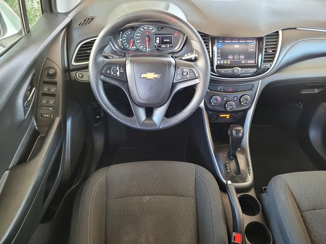 Used 2021 Chevrolet Trax LS w/ Fleet Convenience Package FWD image 16