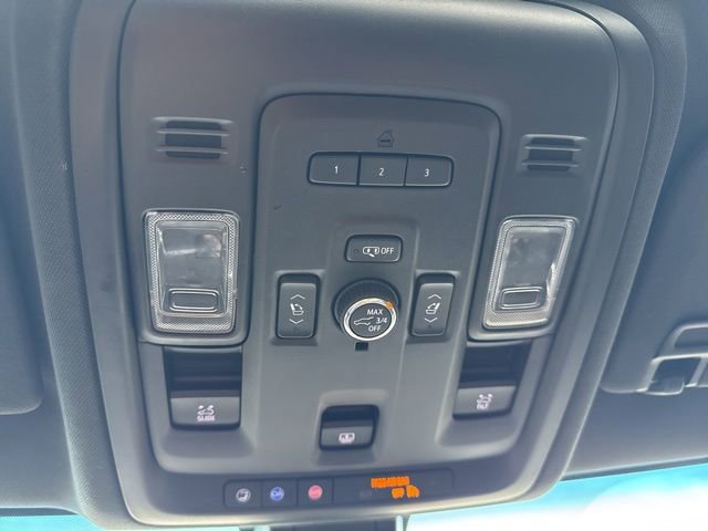 Used 2021 GMC Yukon SLT w/ SLT Luxury Plus Package image 44