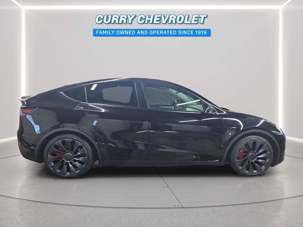 Used 2024 Tesla Model Y Performance AWD/4WD image 16