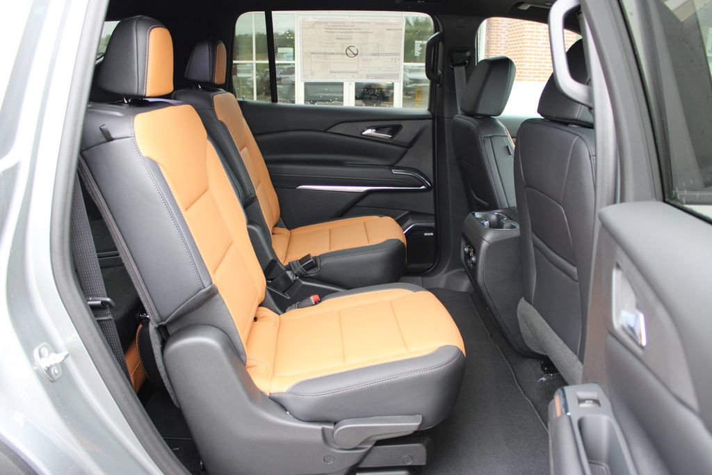 New 2027 Chevrolet Traverse Z71 w/ Enhanced Driving Package AWD/4WD image 50